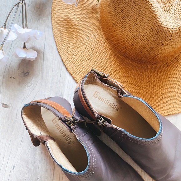 Gee’WaWa Anthropologie leather shootie sandals - Picture 10 of 11